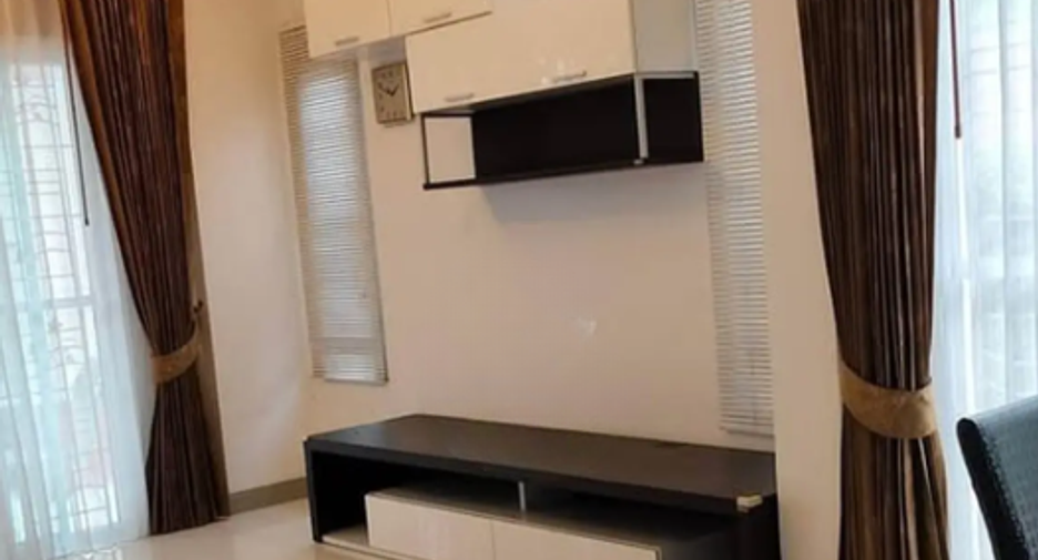 À vendre 2 chambres maison à East Pattaya, Pattaya