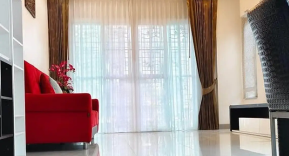 À vendre 2 chambres maison à East Pattaya, Pattaya