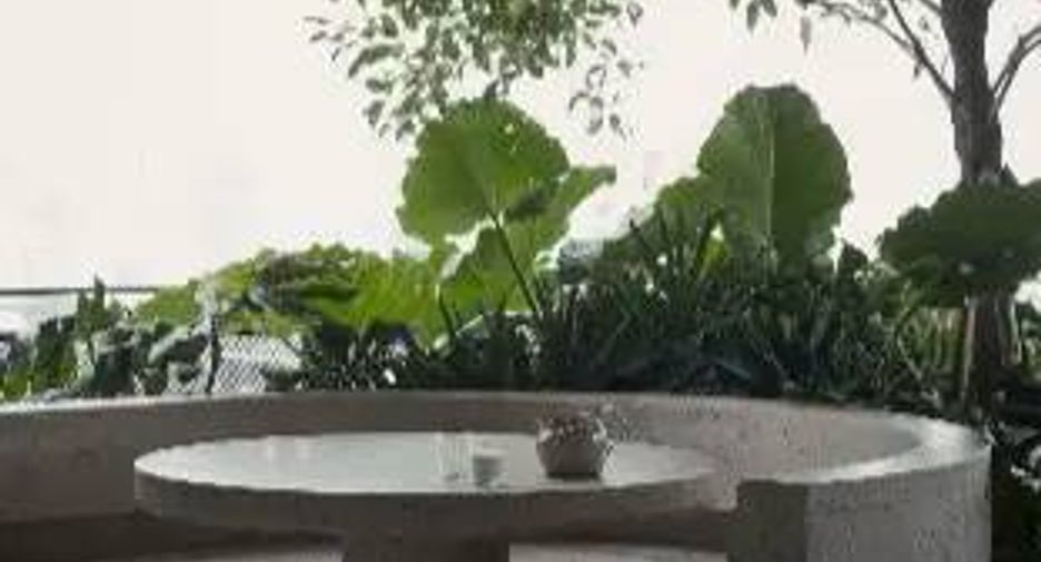 Condo en venta de 3 habitaciones en Yan Nawa, Bangkok