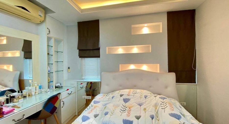 For sale 2 bedrooms condo in Chatuchak, Bangkok