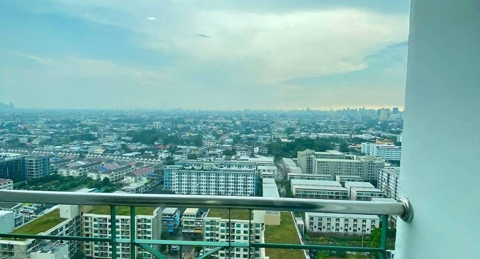 For sale 2 bedrooms condo in Chatuchak, Bangkok