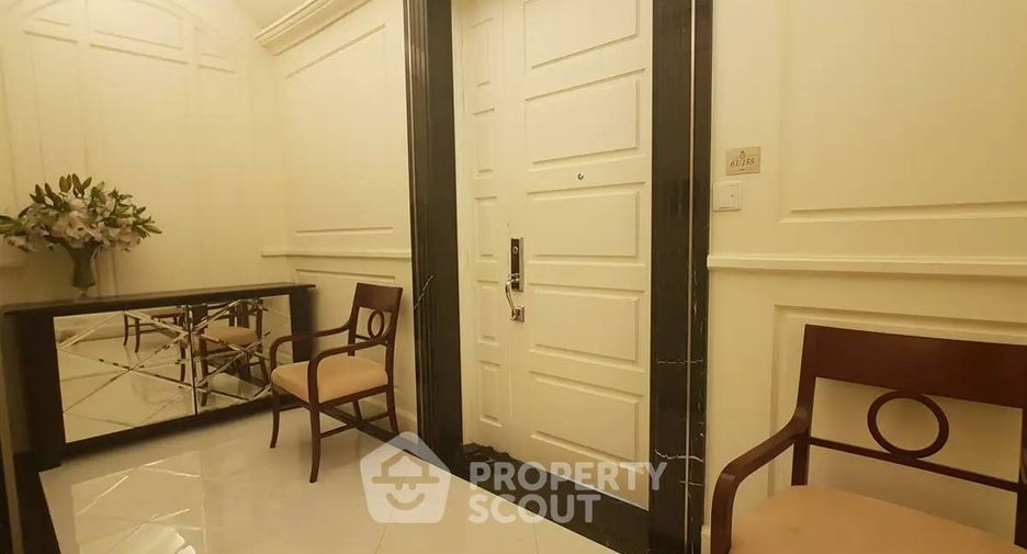 À vendre 4 chambres condo à Watthana, Bangkok