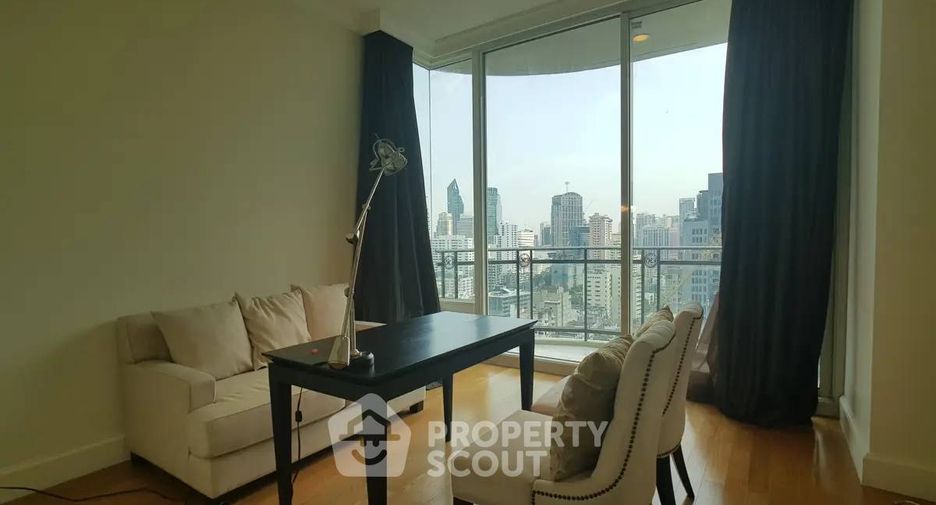 À vendre 4 chambres condo à Watthana, Bangkok