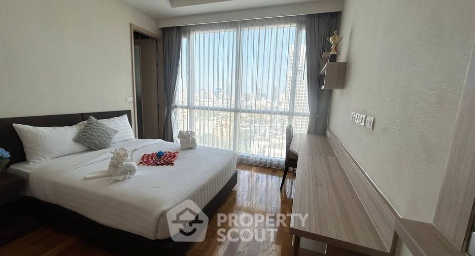 For rent 3 bedrooms apartment in Watthana, Bangkok