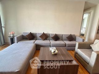 For rent 3 bedrooms apartment in Watthana, Bangkok