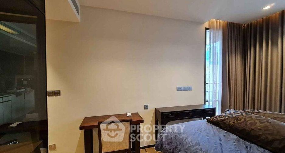 For rent 2 bedrooms condo in Watthana, Bangkok