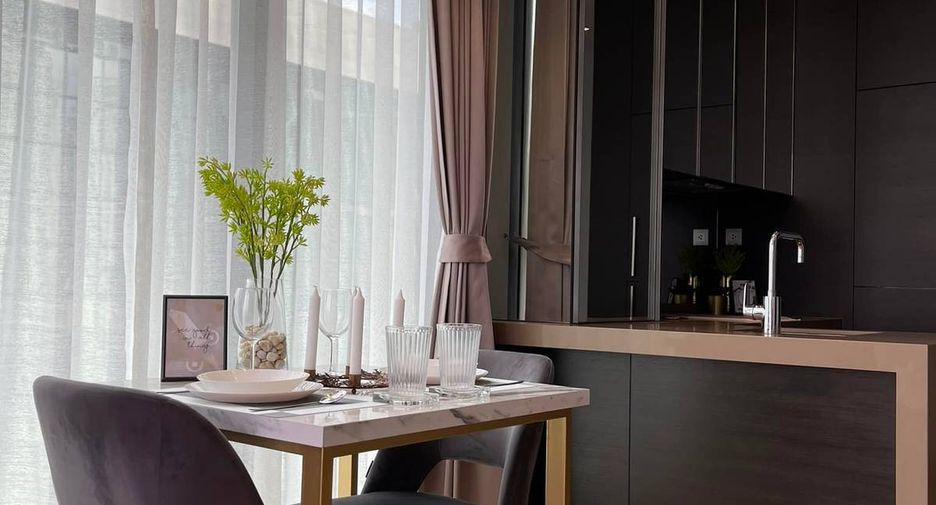 For rent 1 bed condo in Pathum Wan, Bangkok