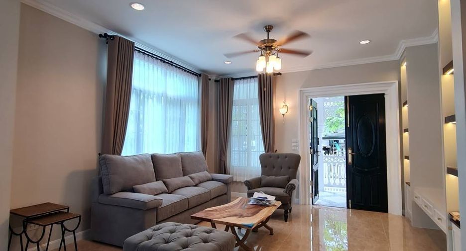 Haus zur Miete mit 4 Zimmer in Bang Na, Bangkok