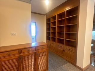 For rent 2 bedrooms apartment in Watthana, Bangkok