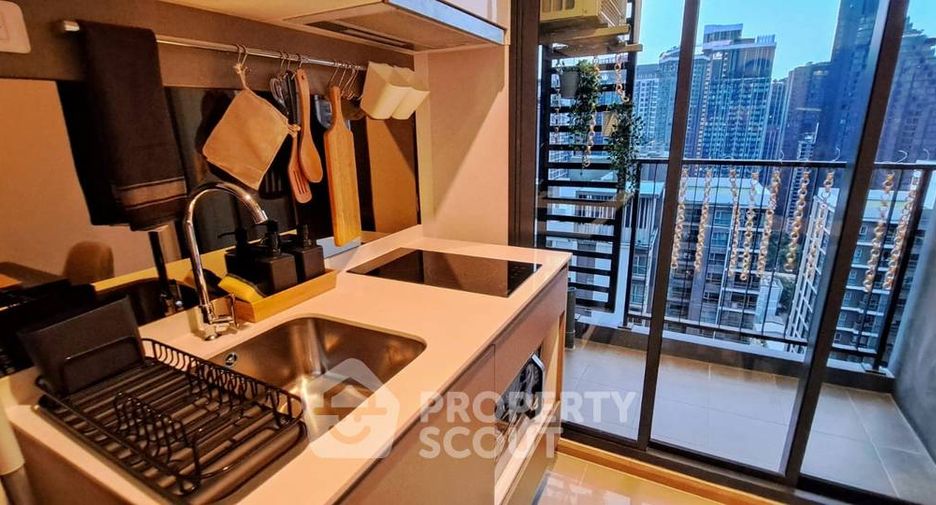 Wohnung zur Miete mit 1 Zimmer in Huai Khwang, Bangkok