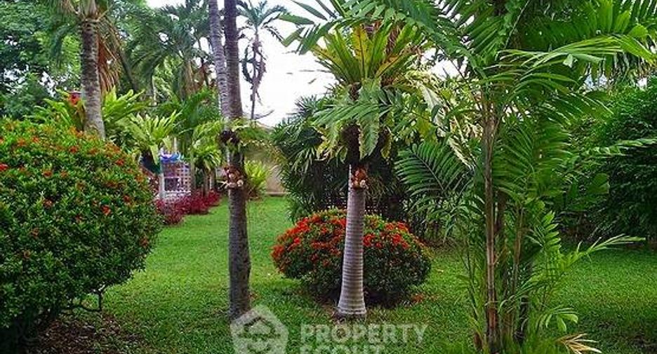 For rent 2 bedrooms apartment in Watthana, Bangkok