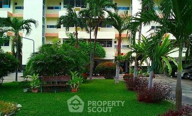 For rent 2 bedrooms apartment in Watthana, Bangkok