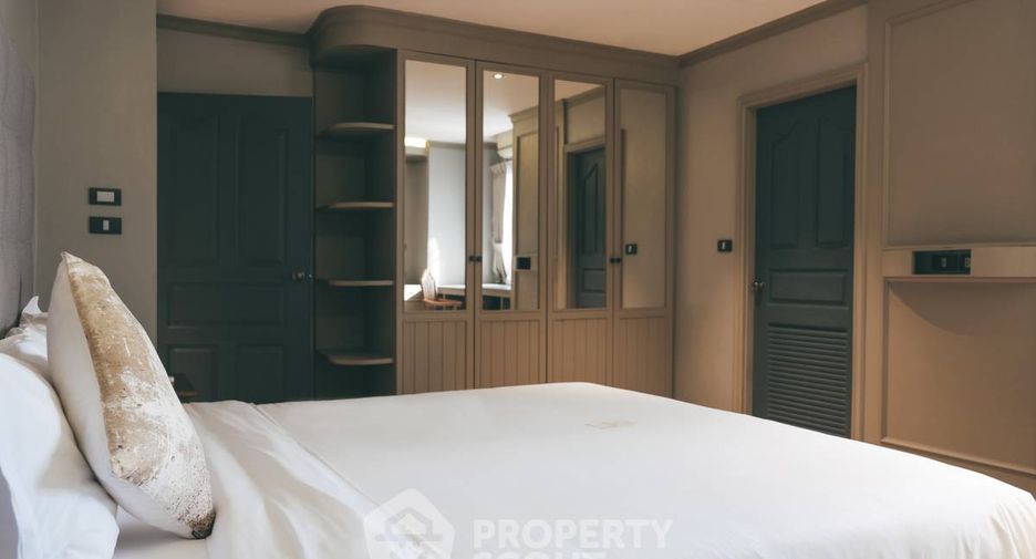 For rent 2 bedrooms apartment in Watthana, Bangkok