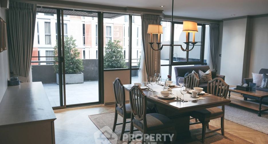 For rent 2 bedrooms apartment in Watthana, Bangkok