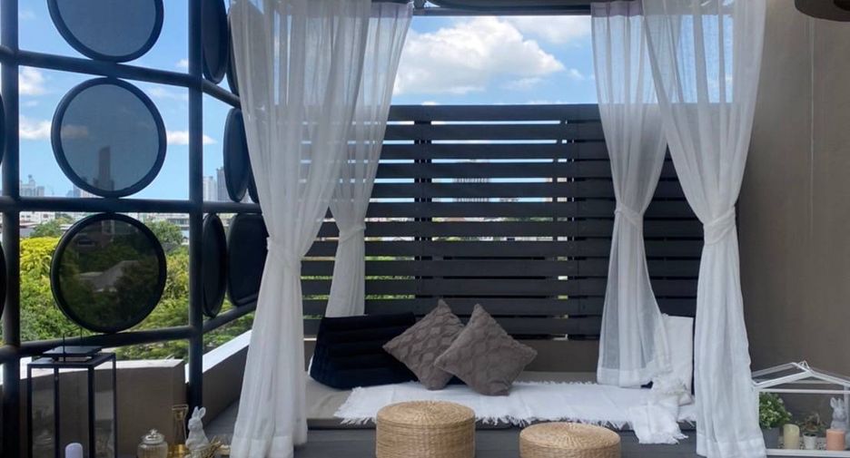 For rent 2 bedrooms apartment in Watthana, Bangkok