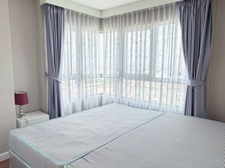 For rent 3 bedrooms condo in Huai Khwang, Bangkok