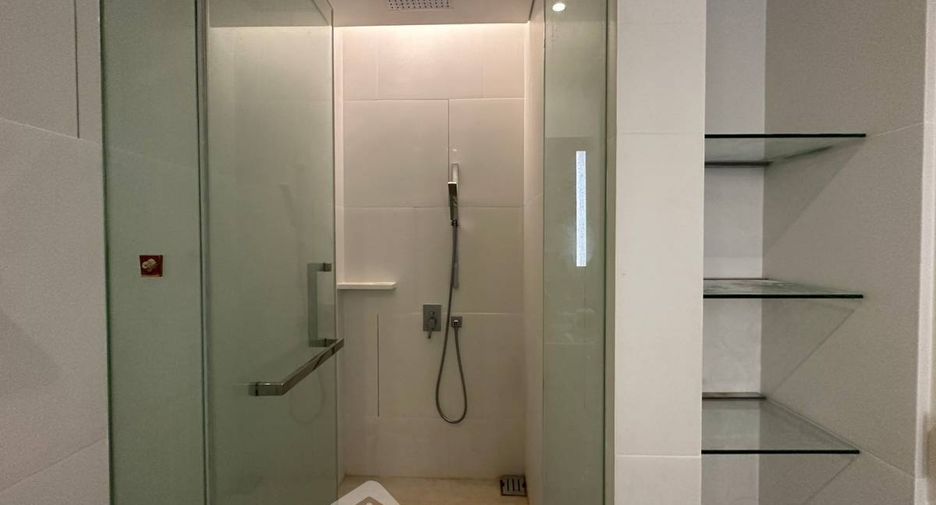 For rent 2 bedrooms condo in Sathon, Bangkok