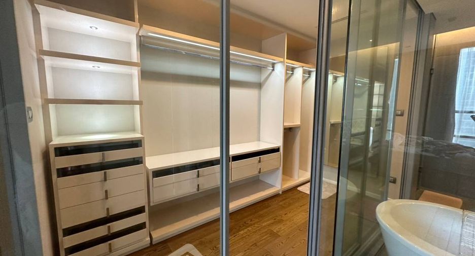 For rent 2 bedrooms condo in Sathon, Bangkok