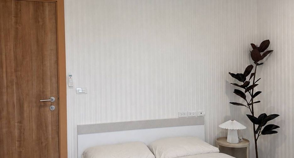 For rent 1 bed condo in Huai Khwang, Bangkok