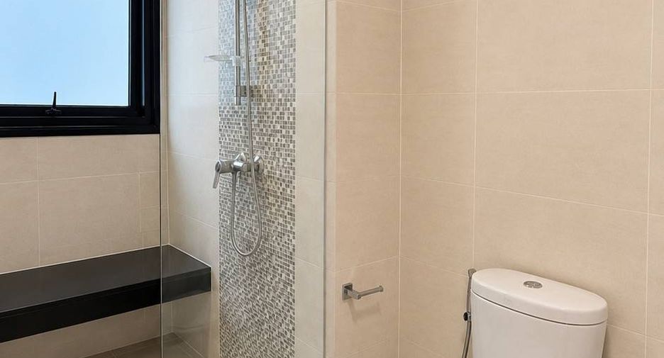 For rent 1 bed condo in Huai Khwang, Bangkok