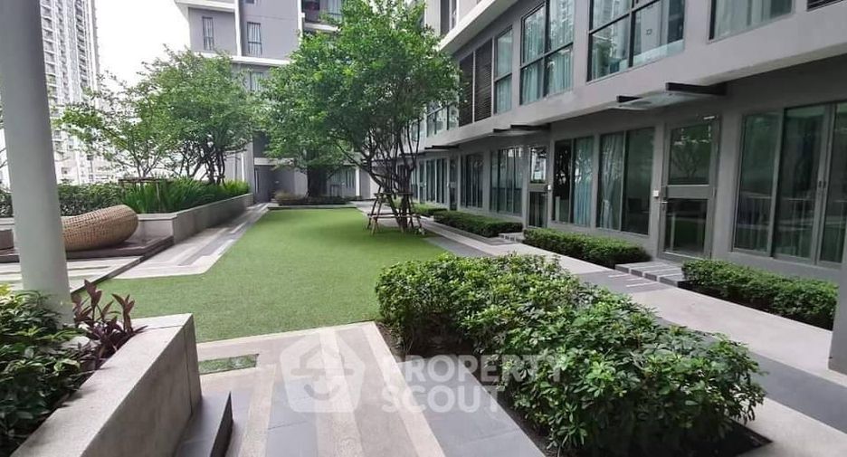 For rent 2 bedrooms condo in Huai Khwang, Bangkok