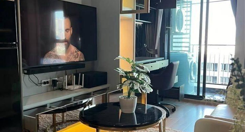 Wohnung zur Miete mit 1 Zimmer in Huai Khwang, Bangkok