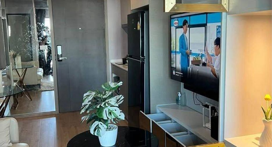 Wohnung zur Miete mit 1 Zimmer in Huai Khwang, Bangkok