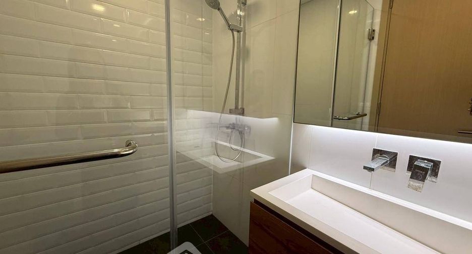 For rent 1 bed condo in Huai Khwang, Bangkok