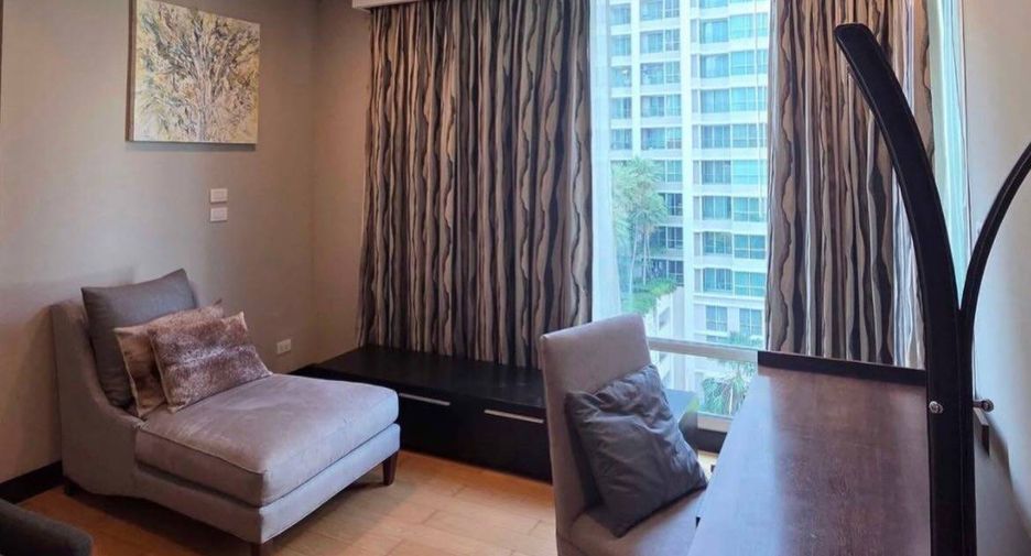À louer 3 chambres condo à Pathum Wan, Bangkok