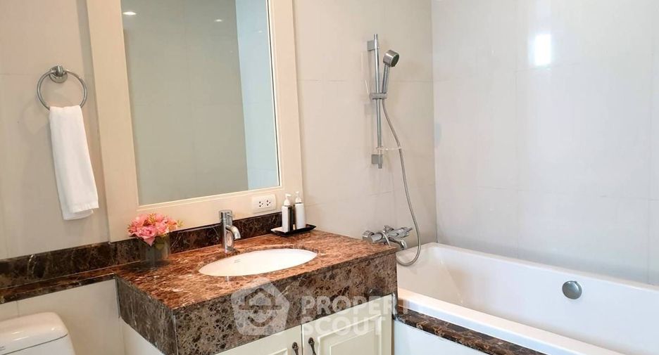 Apartamento en alquiler de 4 habitaciones en Watthana, Bangkok