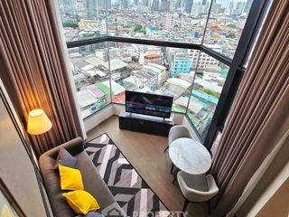 For rent 2 bedrooms condo in Bang Rak, Bangkok