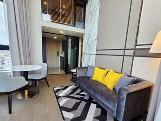 For rent 2 bedrooms condo in Bang Rak, Bangkok