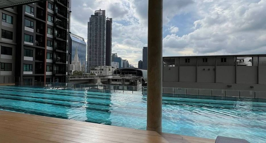 Condo en alquiler de 1 habitaciones en Watthana, Bangkok