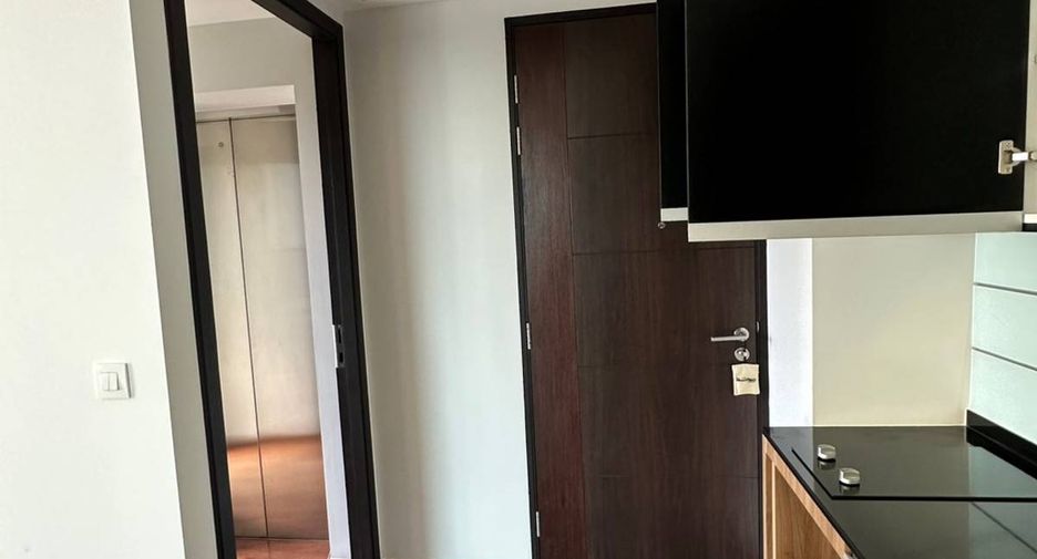 Wohnung zur Miete mit 2 Zimmer in Pathum Wan, Bangkok