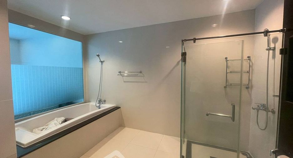 For rent 1 Beds condo in Pathum Wan, Bangkok