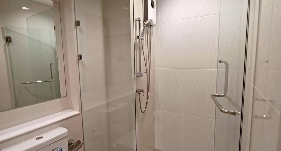 For rent 1 bed condo in Pathum Wan, Bangkok