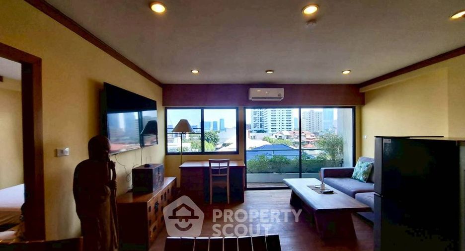 For rent 1 bed condo in Khlong Toei, Bangkok