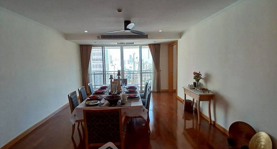 Apartment zur Miete mit 4 Zimmer in Khlong Toei, Bangkok