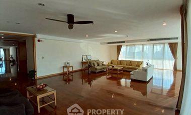 Apartment zur Miete mit 4 Zimmer in Khlong Toei, Bangkok