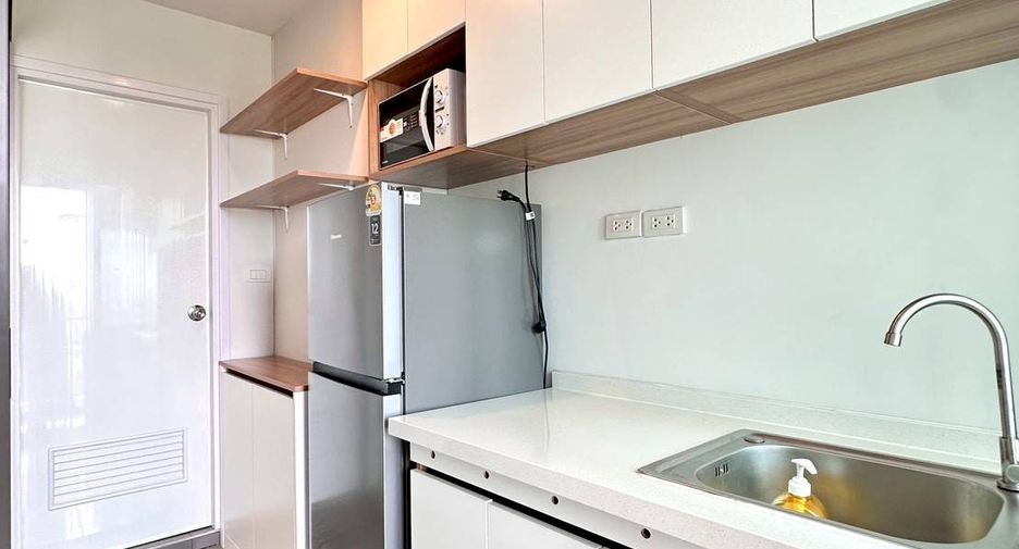 À louer 1 chambre condo à Huai Khwang, Bangkok