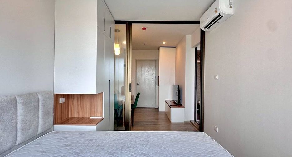 À louer 1 chambre condo à Huai Khwang, Bangkok