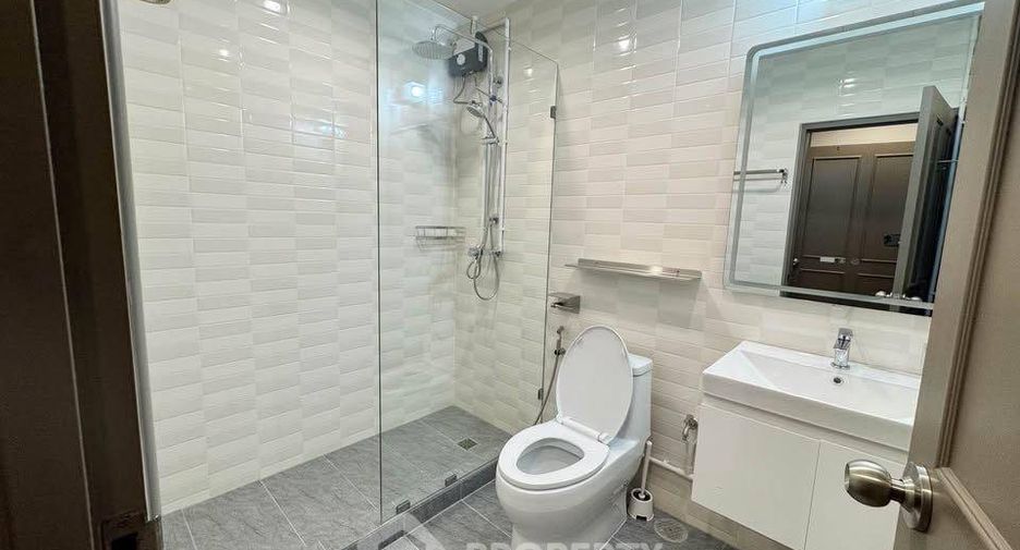 For rent 2 bedrooms condo in Sathon, Bangkok