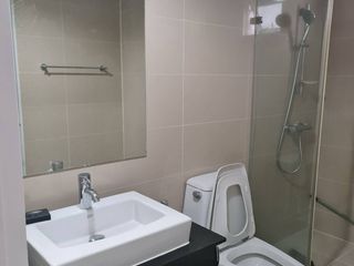 Wohnung zur Miete mit 2 Zimmer in Huai Khwang, Bangkok