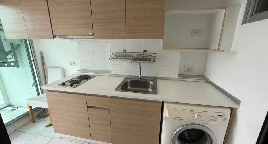 Wohnung zur Miete mit Studio in Bang Sue, Bangkok