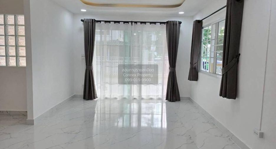 出售 3 卧室 联排别墅 在 Khlong Luang, Pathum Thani