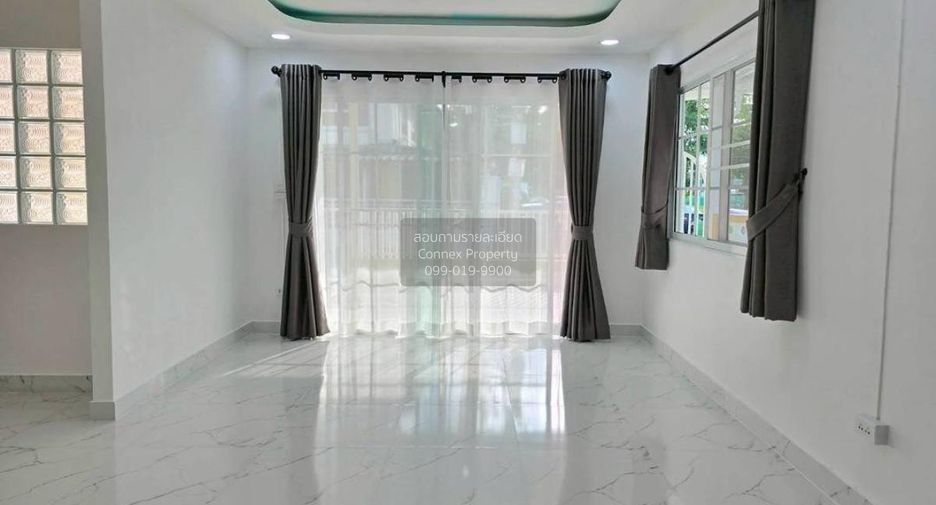 出售 3 卧室 联排别墅 在 Khlong Luang, Pathum Thani