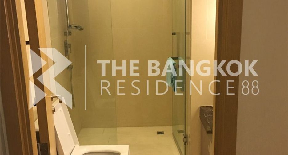 For sale 2 ベッドルーム condo in Khlong Toei, Bangkok