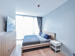 For rent 2 bedrooms condo in Bang Rak, Bangkok