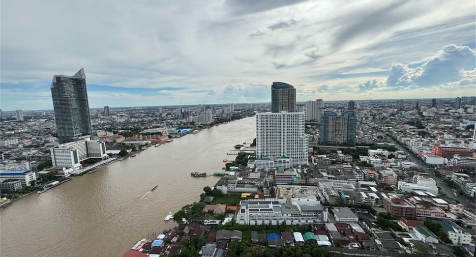 For rent 2 bedrooms condo in Khlong San, Bangkok