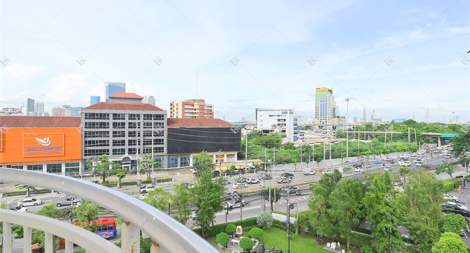 For sale 2 bedrooms condo in Chatuchak, Bangkok